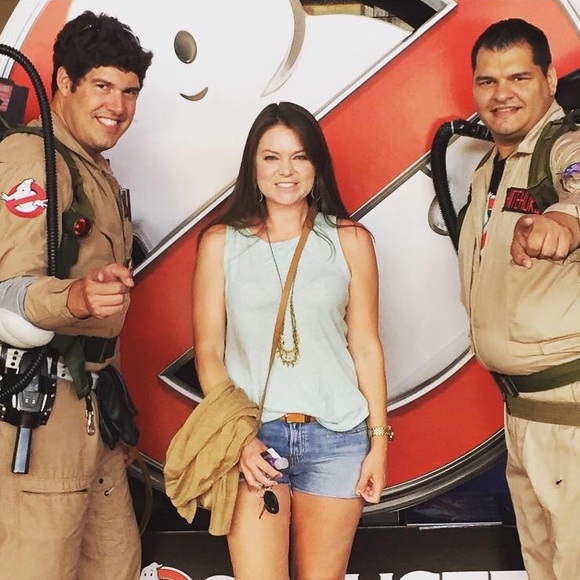 Meet your posher, Stephanie :-) - Picture 3 of 4